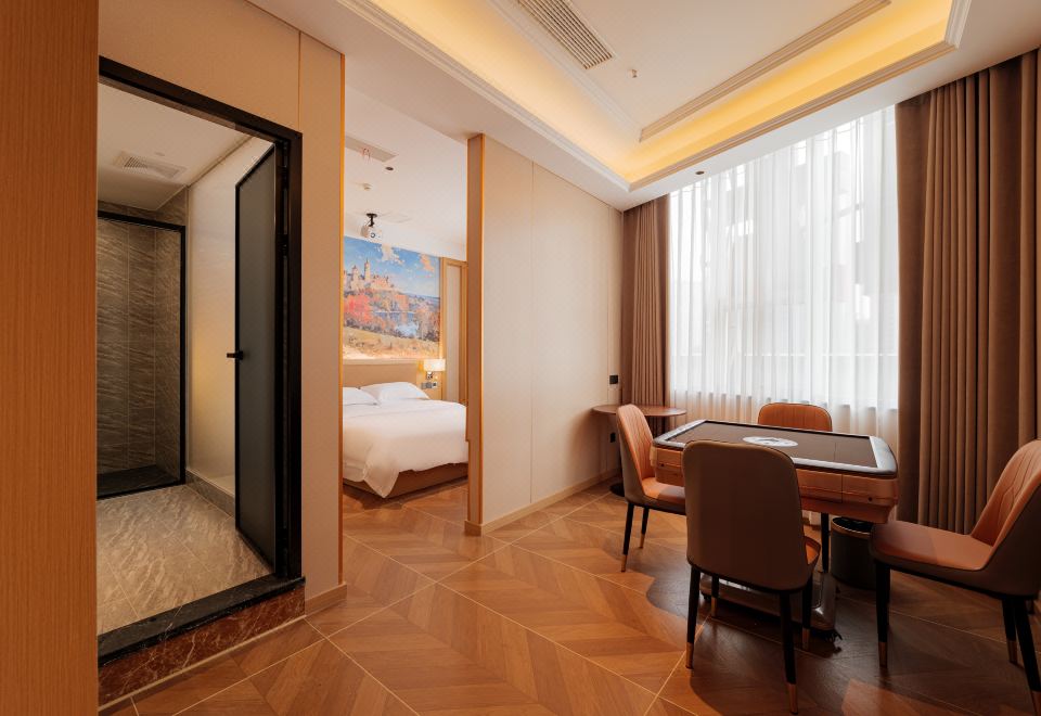 Ouke Smart Hotel의 현대적인 객실 인테리어