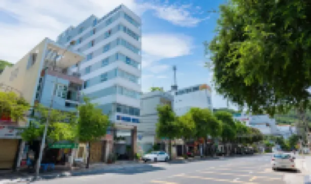 3H GRAND HOTEL Các khách sạn gần Tượng đài Chúa Kitô