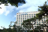 Hotel Hyundai by Lahan Ulsan