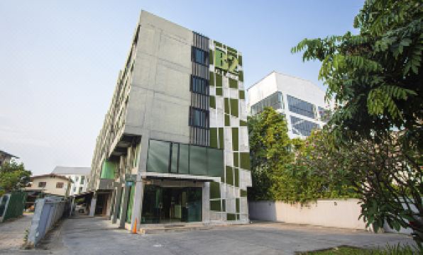 B2 Green Boutique & Budget Hotel