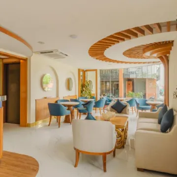 UMET Seaview Hotel with Free Roundtrip Airport Pick up and Drop Off Отели рядом с достопримечательностью «Grand Friday Mosque»