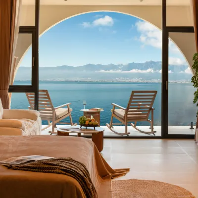 Yujianhai · Oceanfront First-Row Seaview Smart Vacation Boutique Inn (Shuanglang Erhai Branch) Hotels near Little Putuo Island