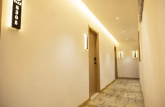 Mancheng Smart Hotel (Jingzhou Changjiang University)