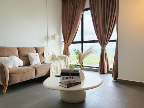 Cream Nest 2BR 4Pax Medini Legoland - New