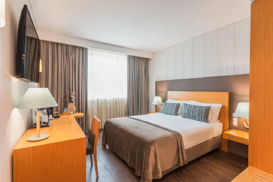 Mercure Lisboa Almada Hotel