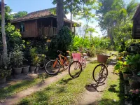 Khoom Kam Kaew Hotels in Phrao