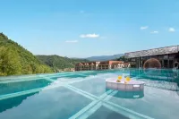 FIRSTHOTSPRINGHOTEL - مسبح