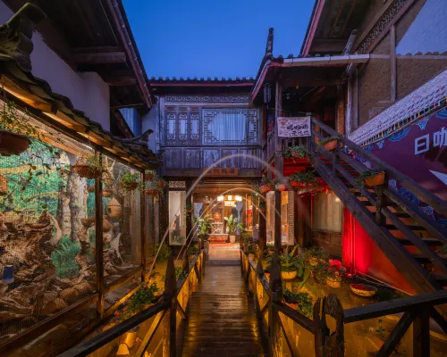 Lijiang Jinli Chinese Courtyard Inn فنادق مميّزة Photos