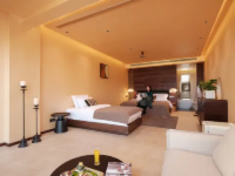 XiangYe.Yunqi Place, Sunlight on Snow Mountain Private Hot Spring Viewing Area