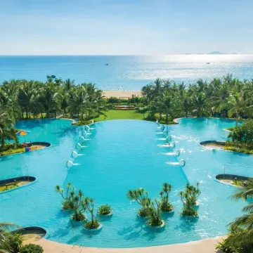 Cam Ranh Beach Resort – 5 Mins to Airport Hotels near Terminal 1, Cam Ranh Airport