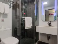 Yijia Hotel (Lanzhou Zhangye Road Xiguan Metro Station) Hotels in Lanzhou