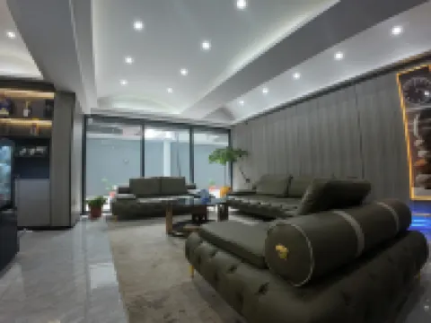 FeiFan Chinese Selected Hotel ラゴスのホテル