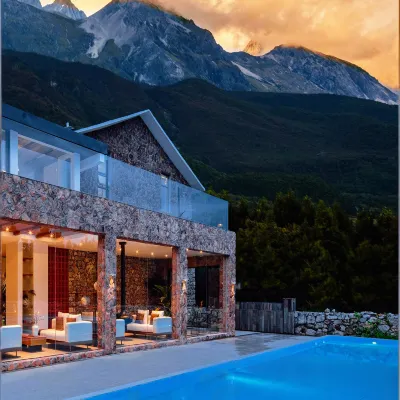 Yunyou Sanqiu Snow Mountain View Hotel Hotels near Jade Water Village