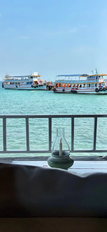 ห้องสีชมพู(เตียงควีนไซส์)