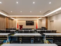 Yuefeng Hotel (Wuhu Sanshan Economic Development Zone)