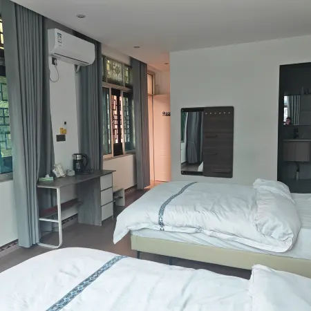 Sixu Homestay (Huajiang Bus Station)