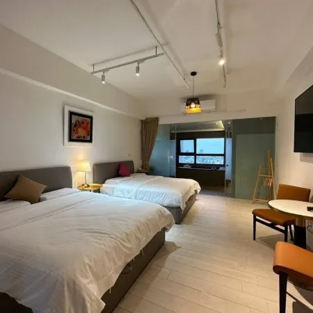 T'ou-ch'eng Hotels