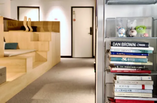 Sifang Space·Hostel (Xi'an Xiaozhai Stadium Metro Station) Hotel a 