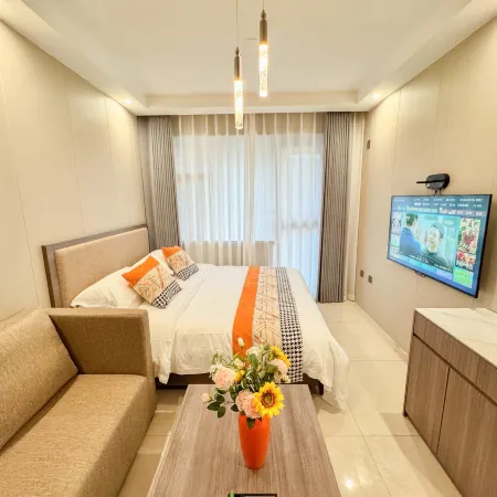 Xihai Garden Hotel (Sailimu Lake East Gate Visitor Center Branch)