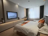 Jishi  Mountain Silk Road Mingting Hotel Hotels in Jishishan
