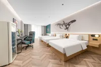 Wangyu E-Sports Hotel (Yiwu Tiandi West Gate Old Street)