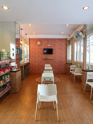 รูปภาพของทริปเปิล ทรีส์