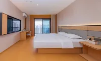 Lincang Washang Hotel (Wasan Fengcheng Mohanli Plaza) - balcony