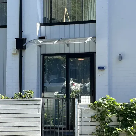 Modern Private Studio Auckland-Private Entrance-Free Parking-Near CBD Отели рядом с достопримечательностью «Холм Уан-Три-Хилл»