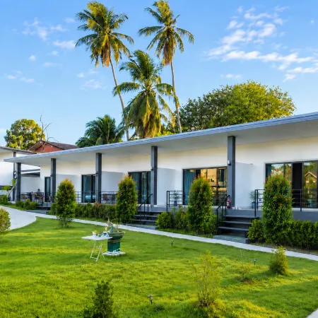 Hillside Premium Hotel