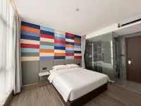LAKE STAR Designer Curated Hotel (Quanzhou Ancient City Food Street) - 2성급