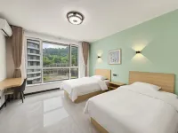 Kai Zheng  hotel - New