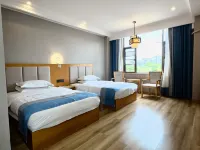 Xiongfeng Hotel - parking