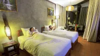 Namkat Yorla Pa Resort - parking