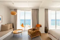 Les Roches Rouges, a Beaumier Hotel - Balkon