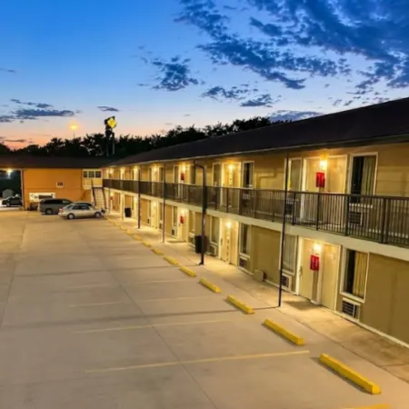 Economy Inn Sweetwater I-75