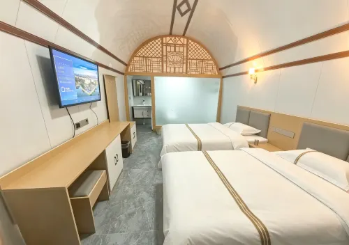 Laoding Cave Homestay - parking