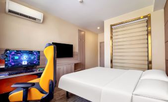 Yaxin E-Sports Hotel (Baoding Hebei University)