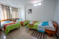Hostal Casa Cascada - 3-Star