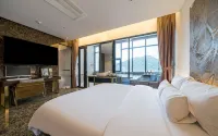 Yangsan Pyeongsan Den Bastar Hotel - جاكوزي