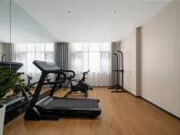 Yingyue International Hotel (Changsha Huanghua International Airport Longhua Subway Station) - palestra