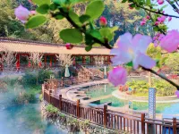 Howard Johnson Lake Serenity Hot Springs Hotel Neijiang Hotels in Weiyuan