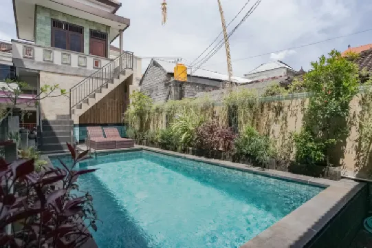 ทากซ่าอูมาเกสต์เฮ้าส์ โรงแรมใกล้คูต้าสแควร์