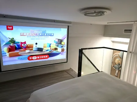 Claire Loft Apartments Vientiane Отели рядом с достопримечательностью «Yuweizhou Park»