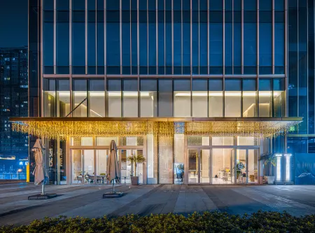 KALILA Hotel (Chongqing Guanyinqiao Pedestrian Street Branch) Отели рядом с достопримечательностью «Hong'en Temple Forest Park»