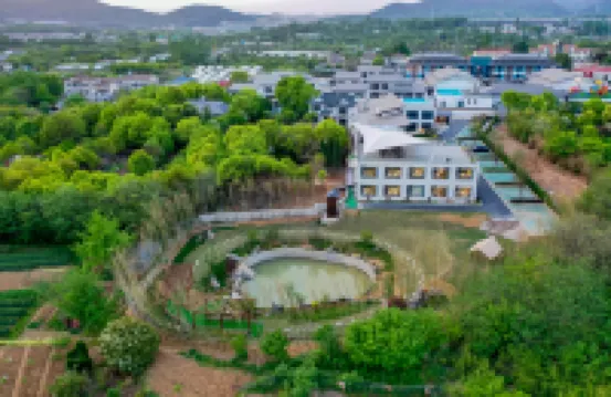 Floral Lux Hotel· Yunshang Manjing Homestay