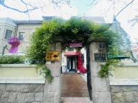 Qingdao Badaguan Jingli Villa Hotel Отели рядом с достопримечательностью «Жители Цзяйши»