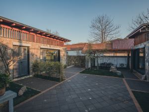 Haitang Courtyard