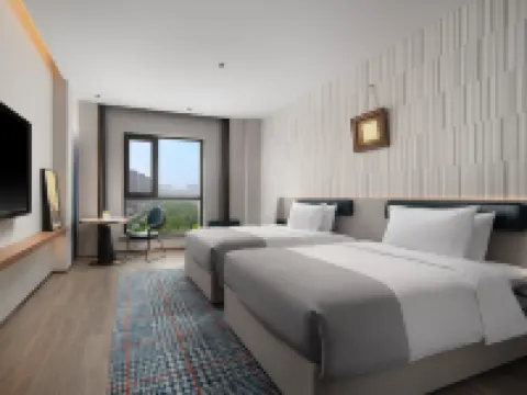 Wanda Yuehua Linyi Hotels in Linfen