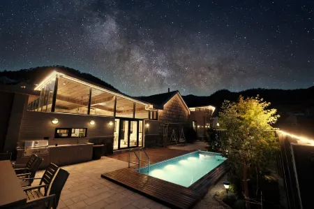 Qingdao Meilunxian Juzhu B&B (Lushan Scenic Area Branch) Отели рядом с достопримечательностью «Laoshan Taiqing Palace»