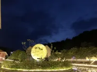 Longmen Valley Starry Sky Camp (Xuexi Cave Scenic Area) Hotels in Chaotian District